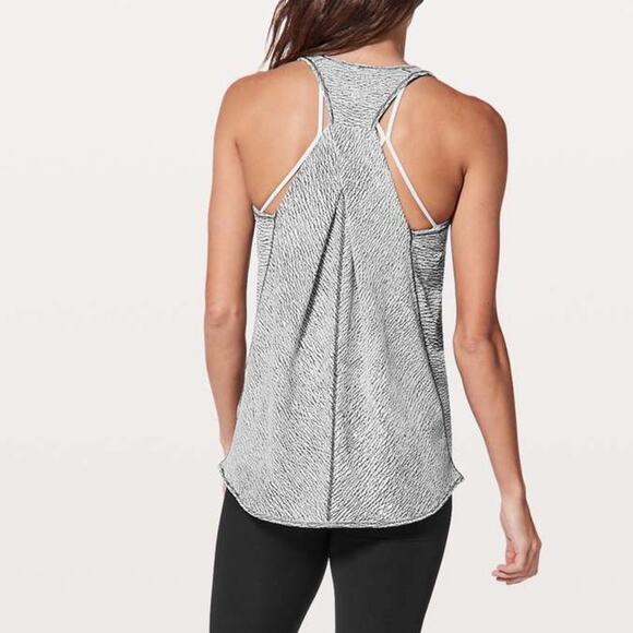 Lululemon Essential Tank Top Stretchy Lightweight Sheer Luon Pebble Jacquard 10 - Picture 2 of 5